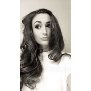 Meet your Posher, Michaela